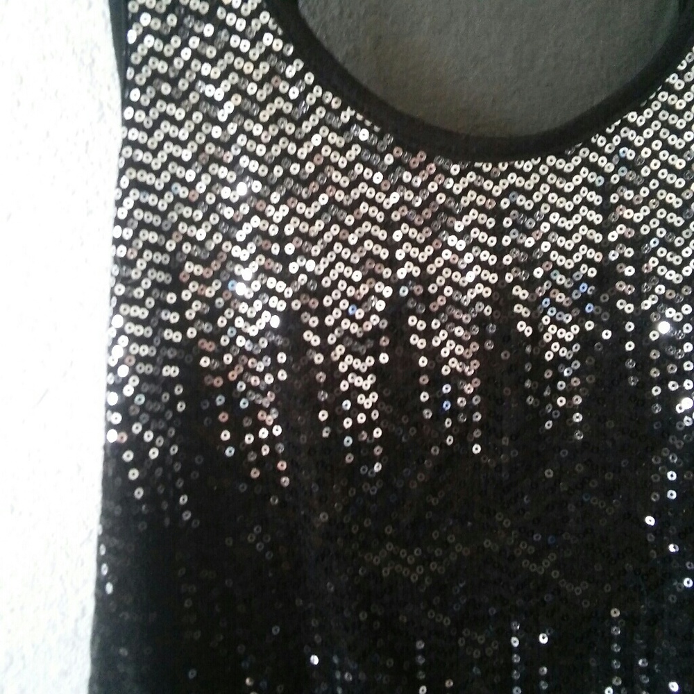 Black & Silver Sequin Tank - Picture 2 of 4